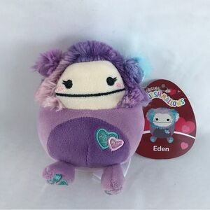 Eden the Bigfoot Valentine’s Squishmallow 4” NWT